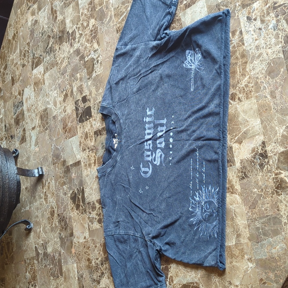 Hollister cosmic soul propped t-shirt Soft cotton